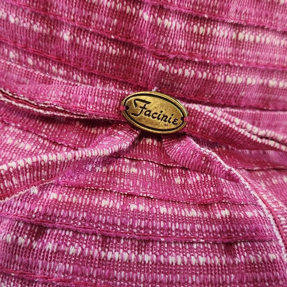 Facine pink textured bucket hat. Size OS adjustable